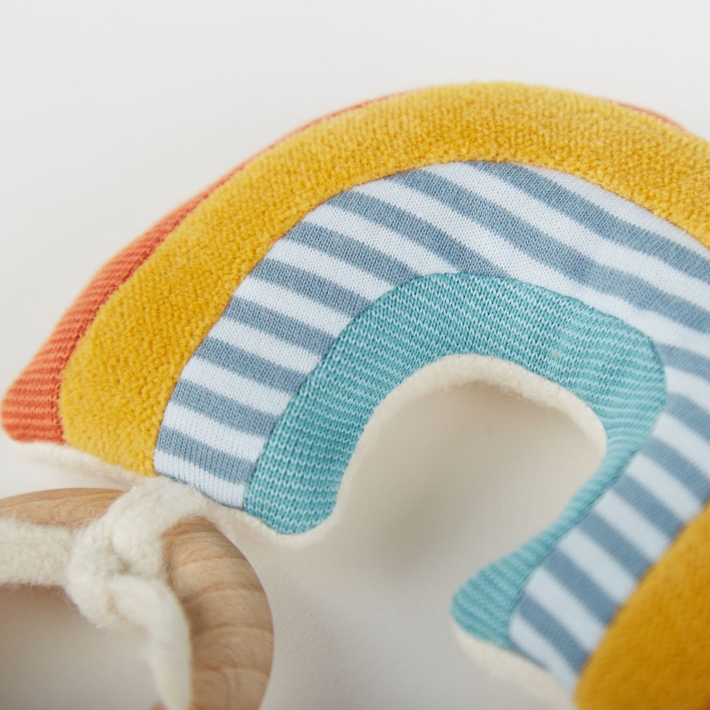 SIGIKID Aktiv Greifling Regenbogen (#RB)